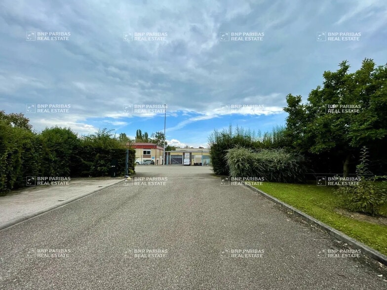 8 Rue Denis Papin, Illkirch-Graffenstaden for sale - Building Photo - Image 3 of 21