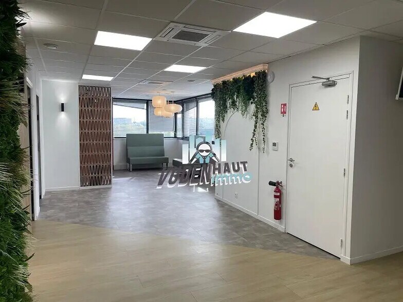 Bureau dans Toulouse à louer - Photo du bâtiment - Image 2 de 9