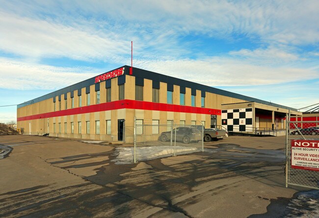 Plus de détails pour 13145 149th St NW, Edmonton, AB - Industriel à louer