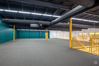 8904 Regents Park Dr, Tampa, FL à louer Photo intérieure- Image 1 de 6