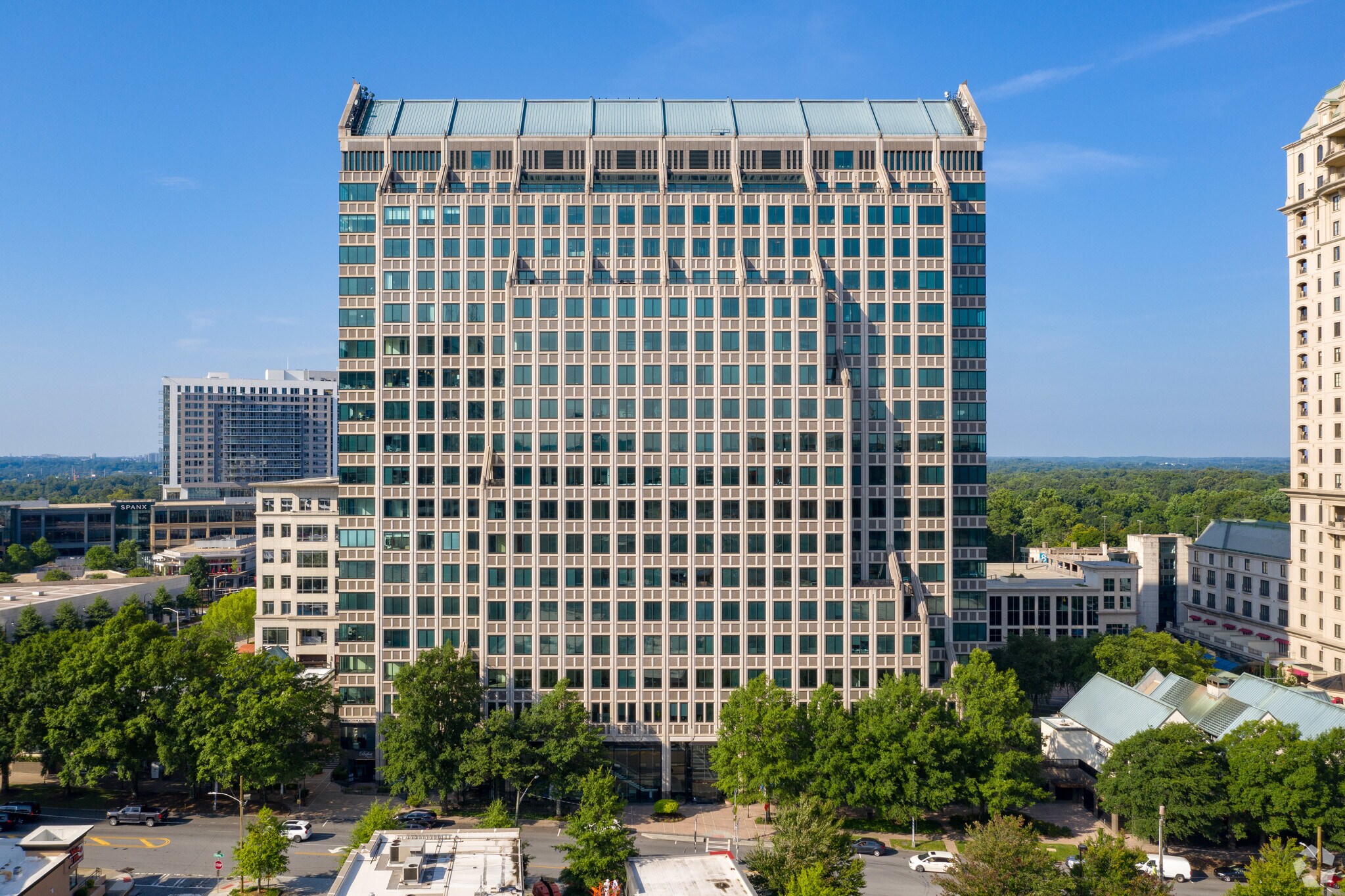 3060 Peachtree Rd NW, Atlanta, GA à louer Photo du bâtiment- Image 1 de 54