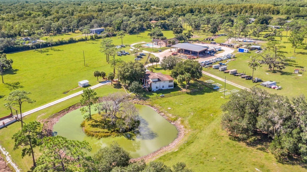 3724 Hickory Tree Rd, Saint Cloud, FL à vendre - Photo du bâtiment - Image 2 de 4