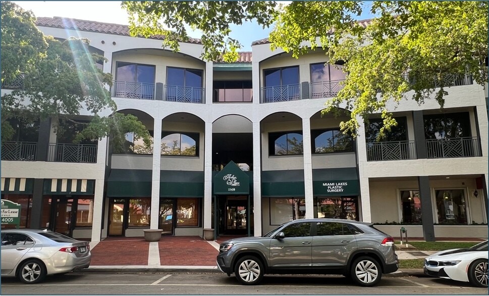 15450 New Barn Rd, Miami Lakes, FL for lease - Building Photo - Image 1 of 5