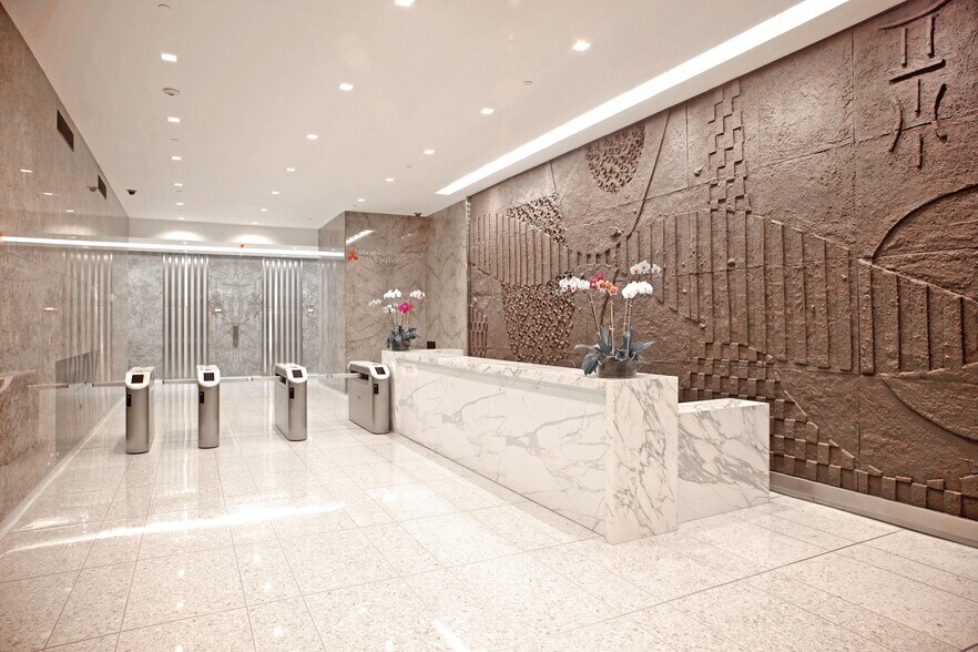 5 Grand Central East, New York, NY à louer - Hall d’entrée - Image 3 de 6