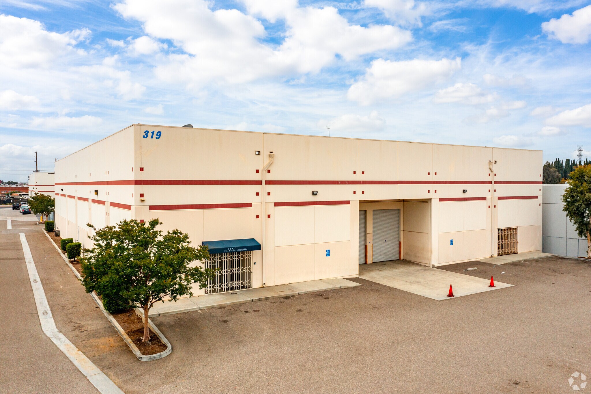 331-401 W Victoria St, Gardena, CA for lease Building Photo- Image 1 of 13