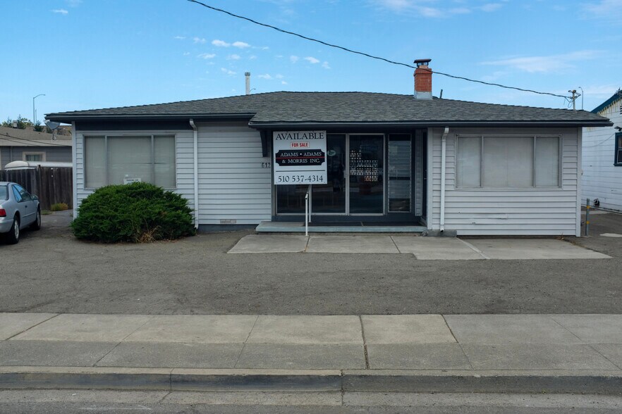 612 E Lewelling Blvd, Hayward, CA à vendre - Photo du bâtiment - Image 2 de 18