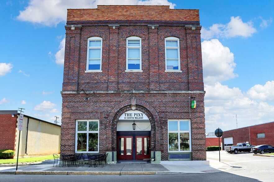 111 S Walnut St, Edinburgh, IN à vendre - Photo du bâtiment - Image 2 de 112