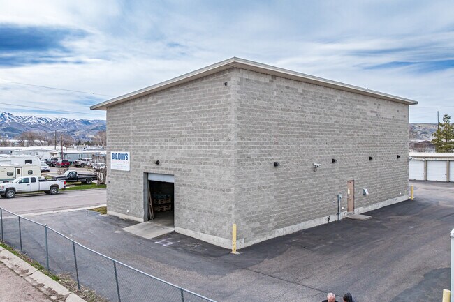 Plus de détails pour 322 W Griffith Rd, Pocatello, ID - Industriel à louer