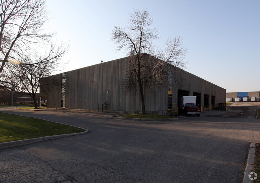 200 Walker Dr, Brampton, ON for lease - Building Photo - Image 2 of 4