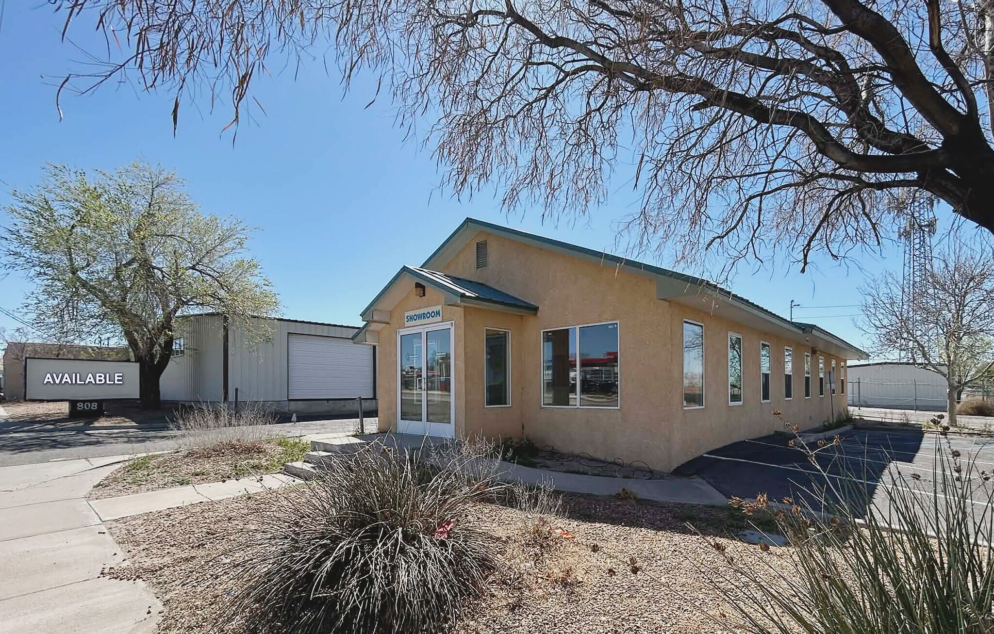 808 Gibson Blvd SE, Albuquerque, NM à louer Photo principale- Image 1 de 7
