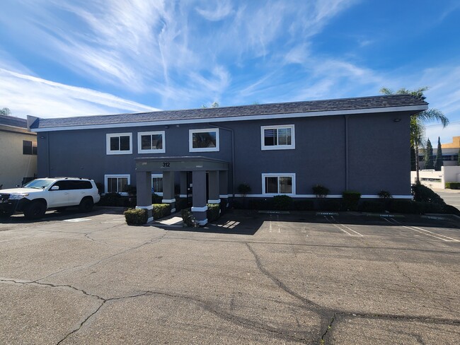 Plus de détails pour 312 S Juniper St, Escondido, CA - Bureau à louer