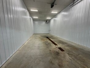 2020 3rd St SE, Mandan, ND for lease Interior Photo- Image 2 of 4