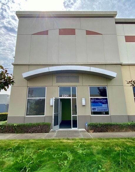 2261 Harbor Bay Pky, Alameda, CA for sale - Building Photo - Image 2 of 15