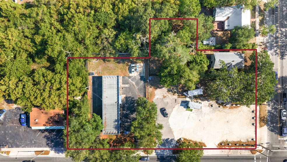 912 E University Ave, Gainesville, FL à vendre - Photo du bâtiment - Image 2 de 3