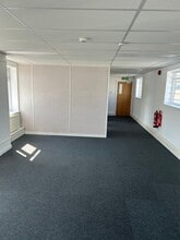 Dedworth Rd, Windsor for lease Interior Photo- Image 1 of 1