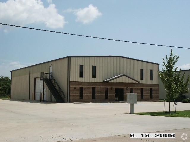 4710 Viking Dr, Bossier City, LA à louer - Photo du bâtiment - Image 2 de 4