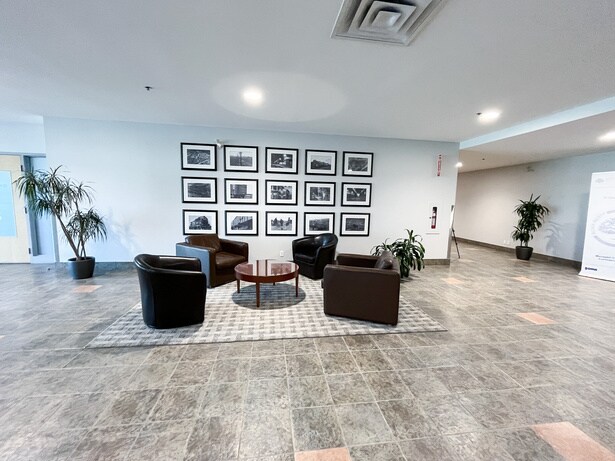 11 Ocean Limited Way, Moncton, NB à louer - Hall d’entrée - Image 2 de 9