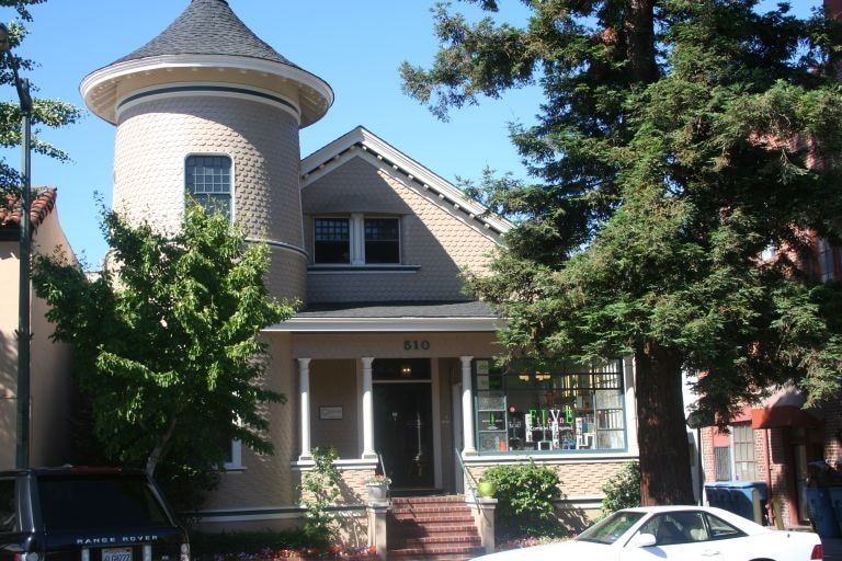510 Waverley St, Palo Alto, CA à vendre - Photo du bâtiment - Image 2 de 9
