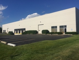 Plus de détails pour 1881-1883 Circuit Dr, Round Lake Beach, IL - Industriel à louer