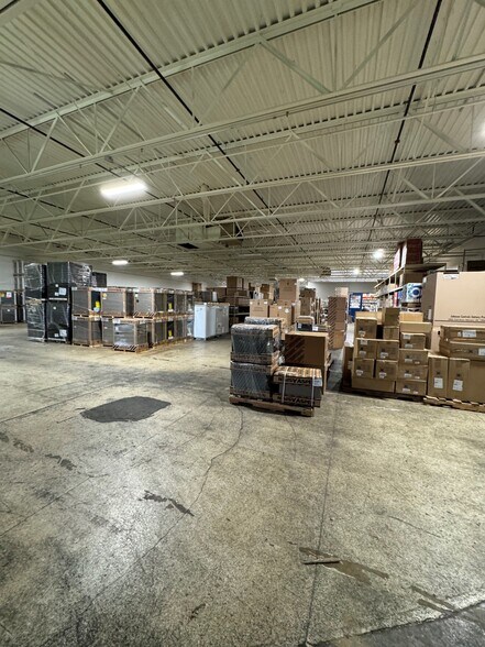 1900 N Saginaw St, Flint, MI à vendre - Photo du bâtiment - Image 2 de 4