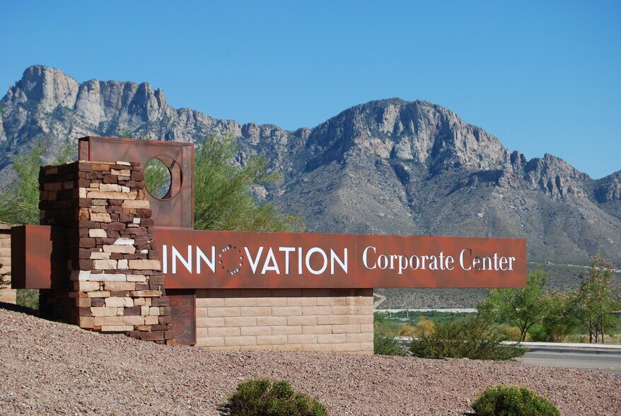1890 Innovation Park Dr, Oro Valley, AZ à vendre - Photo du bâtiment - Image 2 de 4