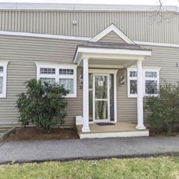 37 Edgerton Dr, Falmouth, MA for sale - Building Photo - Image 1 of 7