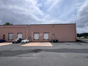 301 Ruthar Dr, Newark, DE for lease Building Photo- Image 2 of 11