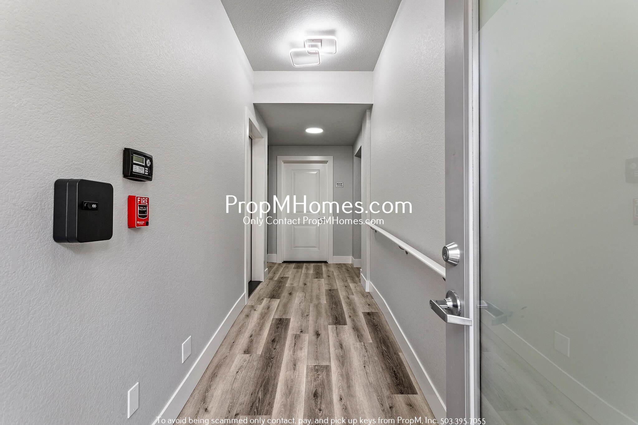 7921 SW Old Capitol Hwy, Portland, OR for lease Interior Photo- Image 1 of 8
