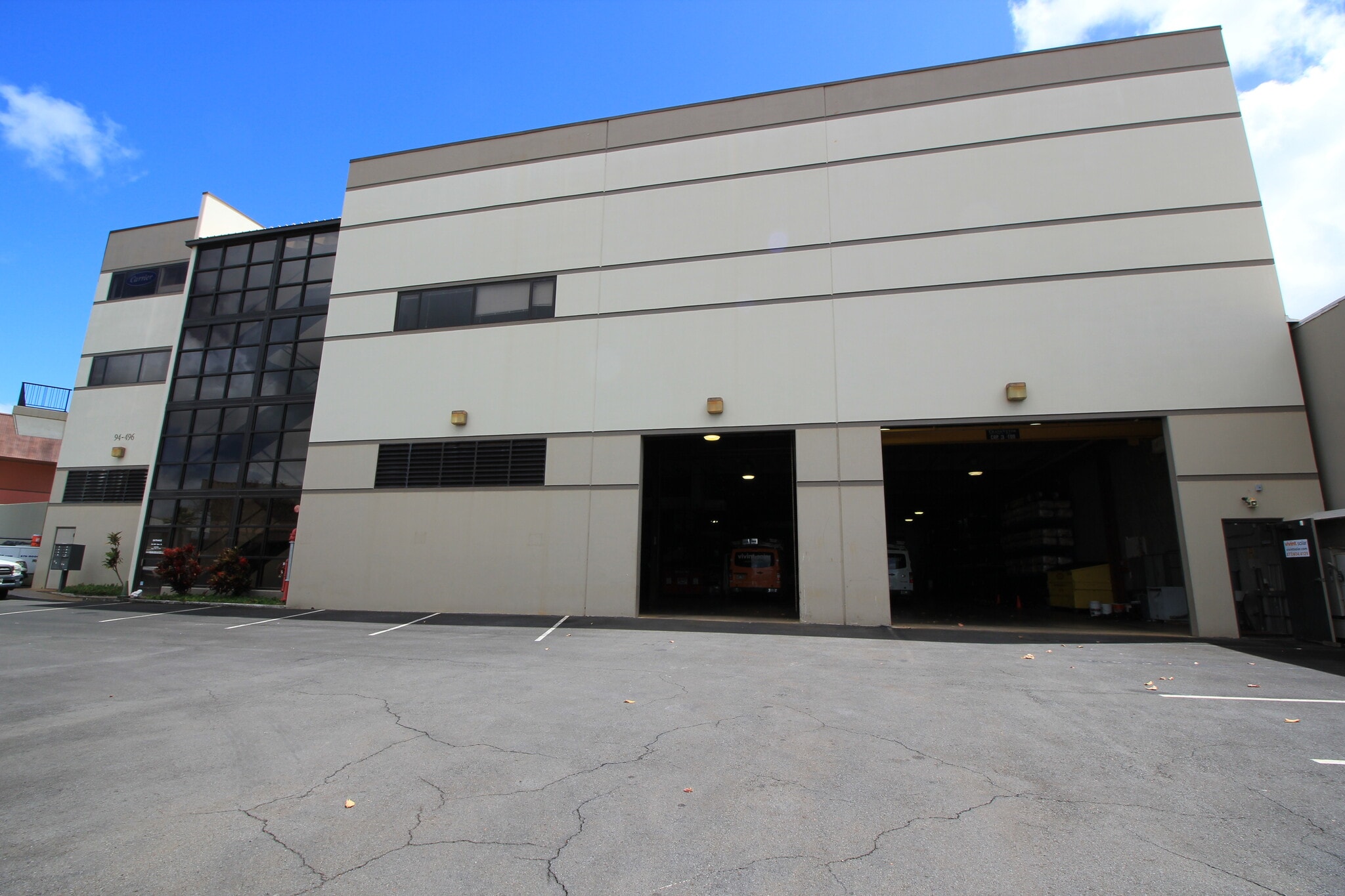 94-496 Ukee St, Waipahu, HI for lease Interior Photo- Image 1 of 4