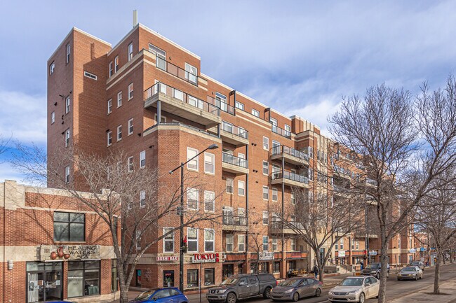 Plus de détails pour 10736 82nd Ave NW, Edmonton, AB - Commerce de détail à louer