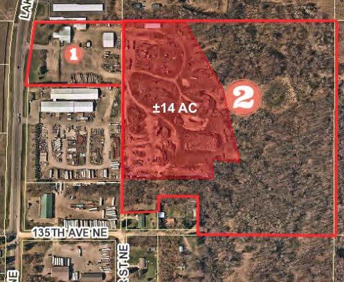 13655 Lake Dr NE, Forest Lake, MN à louer - Photo du bâtiment - Image 2 de 10