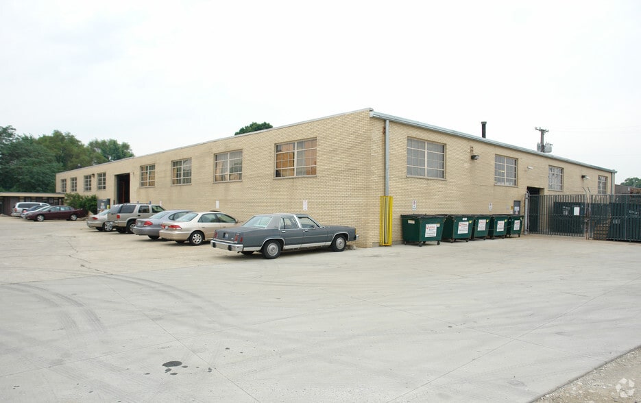5500 McDermott Dr, Berkeley, IL for lease - Building Photo - Image 3 of 7