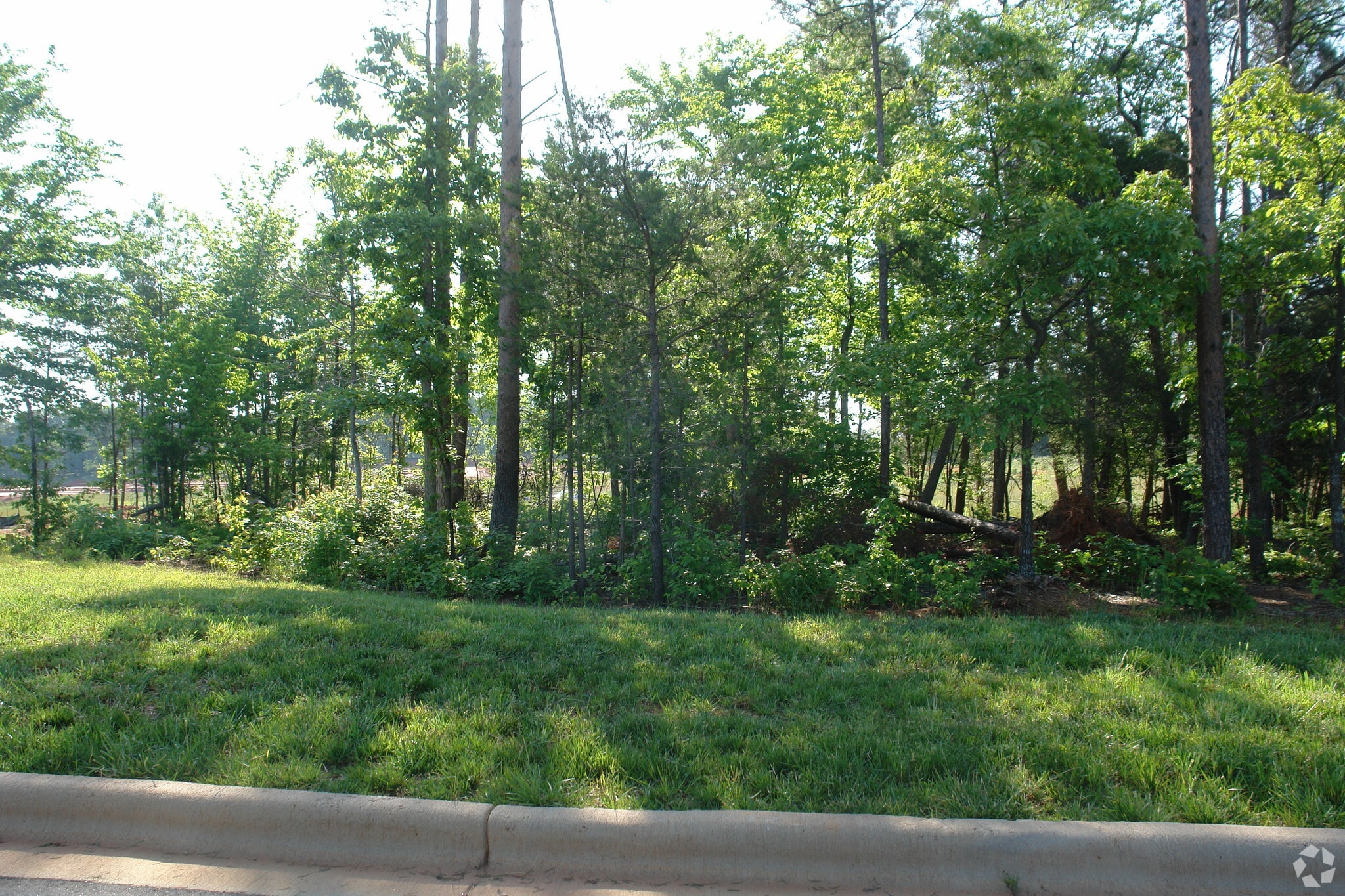 Five Outparcels on Fairfield Forest Road portfolio of 5 properties for sale on LoopNet.ca Primary Photo- Image 1 of 6