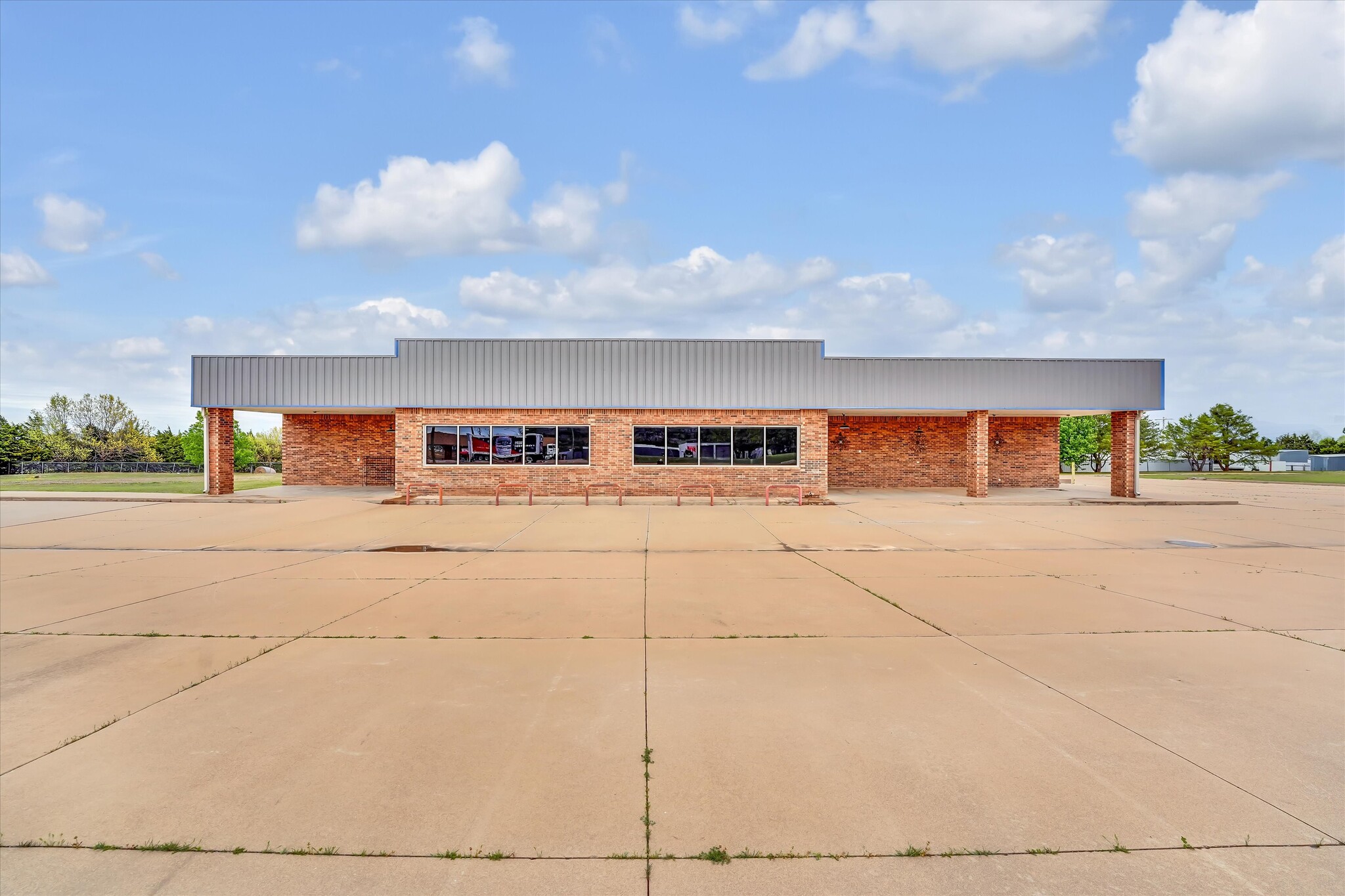 Highway 58, Medicine Park, OK for sale Building Photo- Image 1 of 58