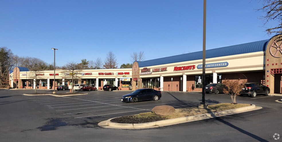 9900 Greenbelt Rd, Lanham, MD for lease - Building Photo - Image 1 of 15