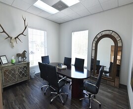 14729 Highway 105 W, Montgomery, TX à louer Photo du bâtiment- Image 2 de 6