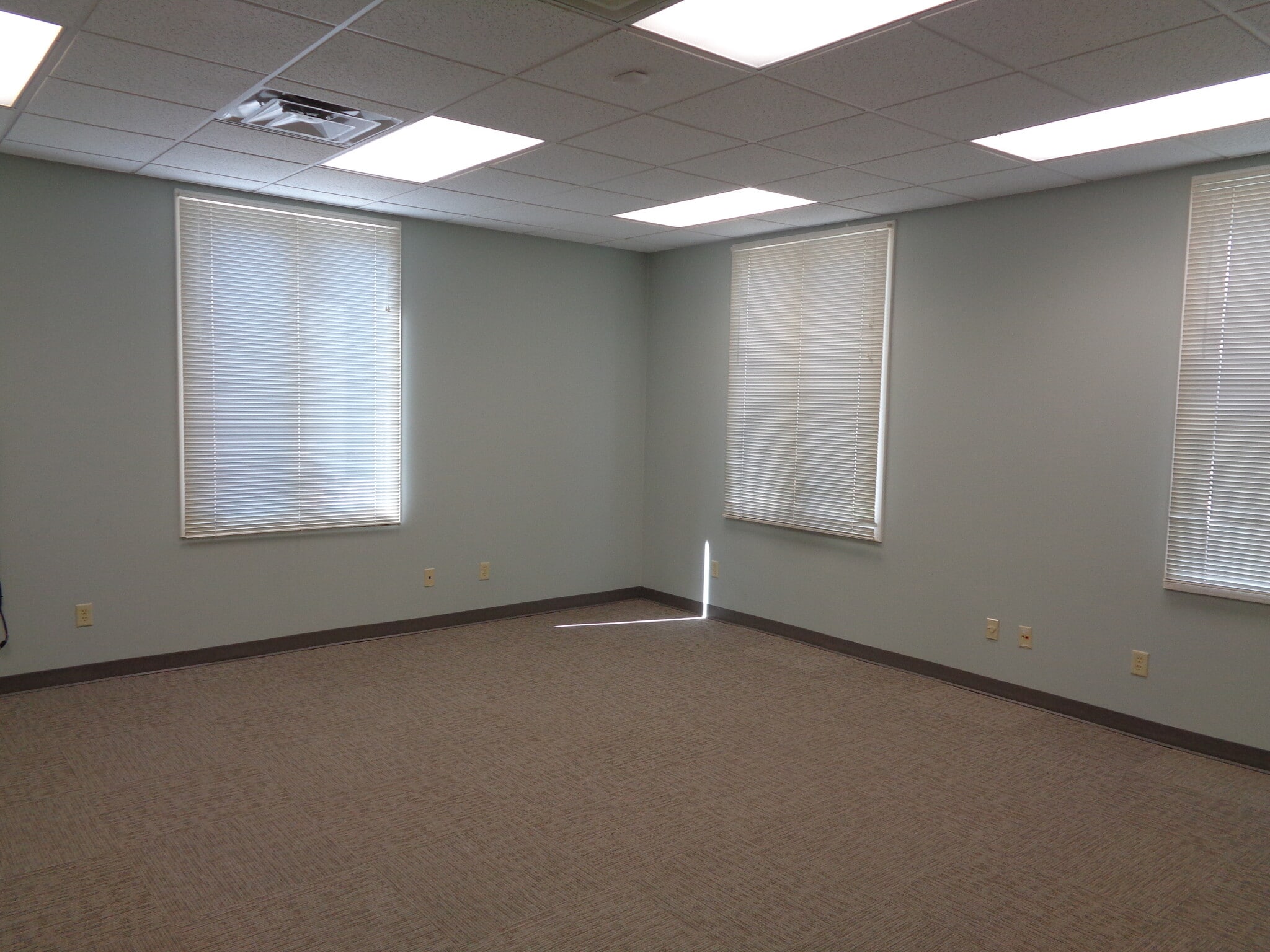 2419 Westgate Dr, Albany, GA for lease Building Photo- Image 1 of 10