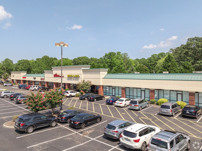 209 Village Ave, Yorktown, VA for sale - Building Photo - Image 3 of 4