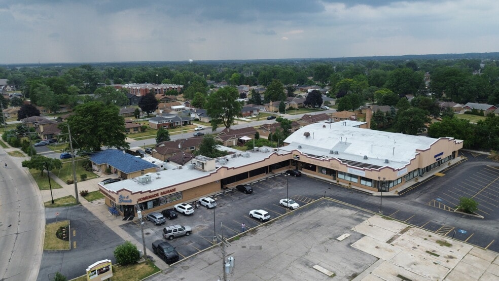 6417-6419 W 87th St, Oak Lawn, IL for sale - Building Photo - Image 3 of 6