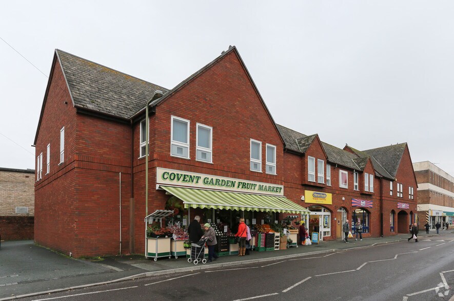 15-18 English Walls, Oswestry à louer - Photo du bâtiment - Image 2 de 2