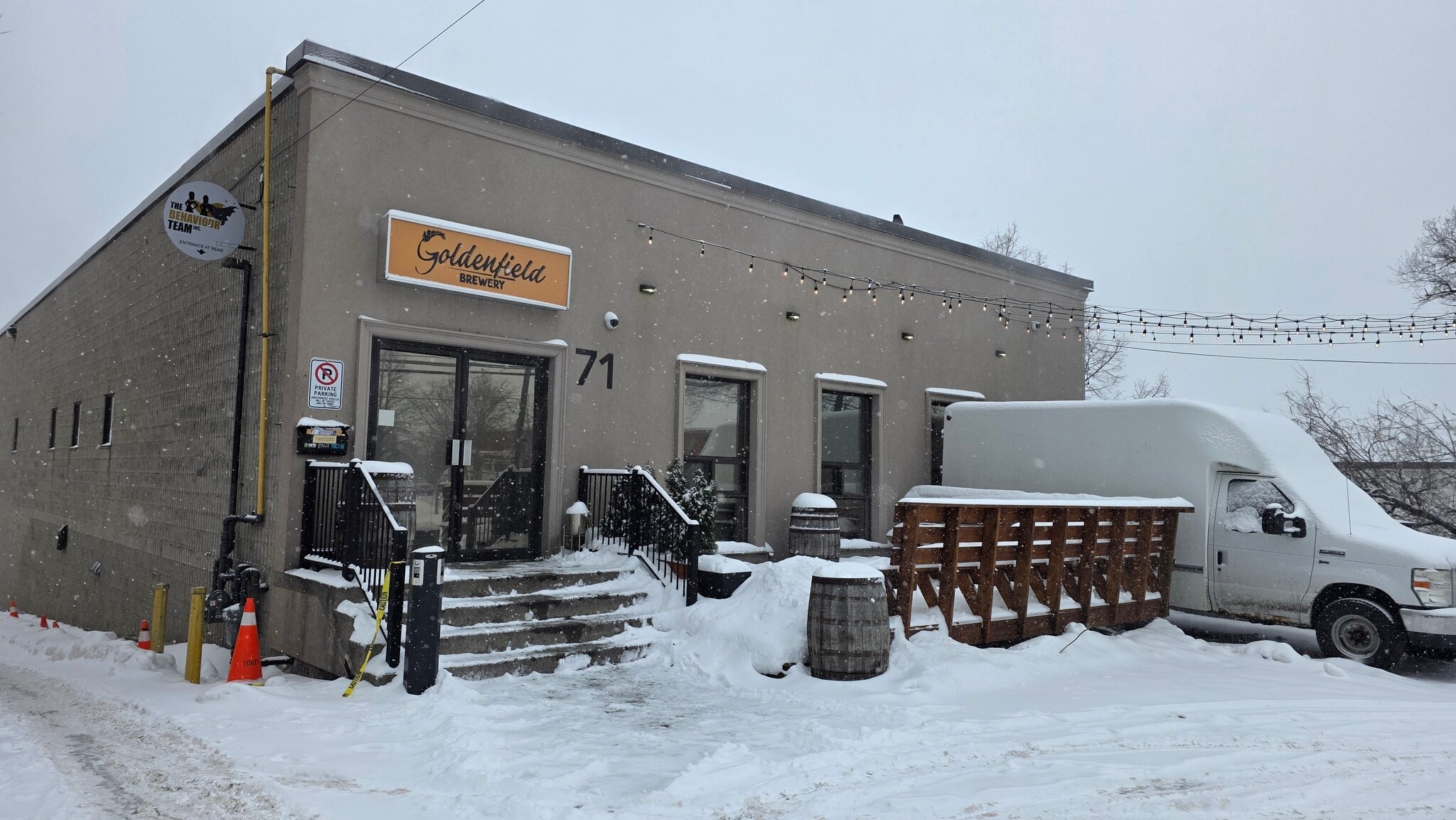 71 Sunrise Ave, Toronto, ON à louer Photo principale- Image 1 de 6