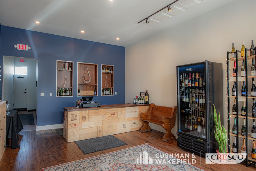 16300-16306 Detroit Ave, Cleveland, OH à louer - Photo du bâtiment - Image 3 de 21