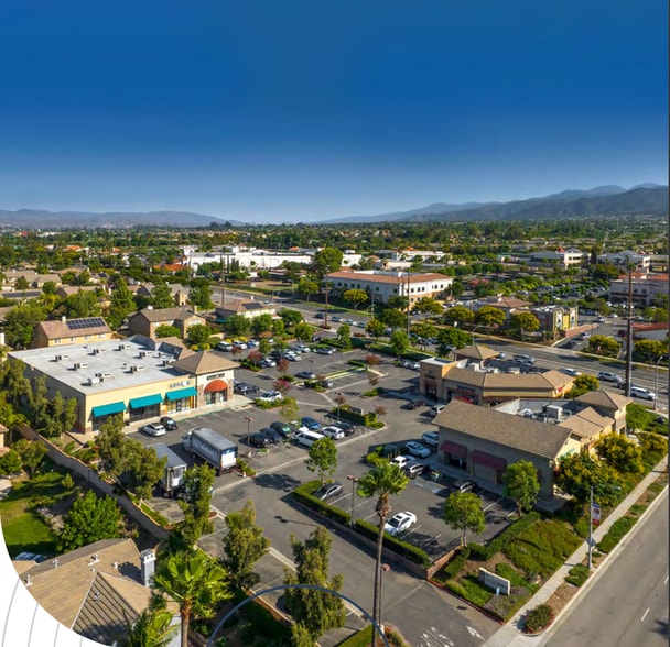 175 E Ontario Ave, Corona, CA for lease - Building Photo - Image 2 of 13