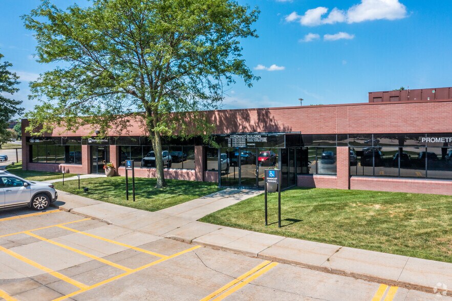 1200-1280 Office Plaza Dr, West Des Moines, IA à louer - Photo du bâtiment - Image 2 de 5