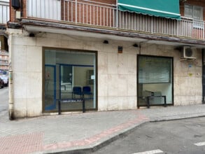 Retail in Madrid, Madrid for lease Interior Photo- Image 2 of 14