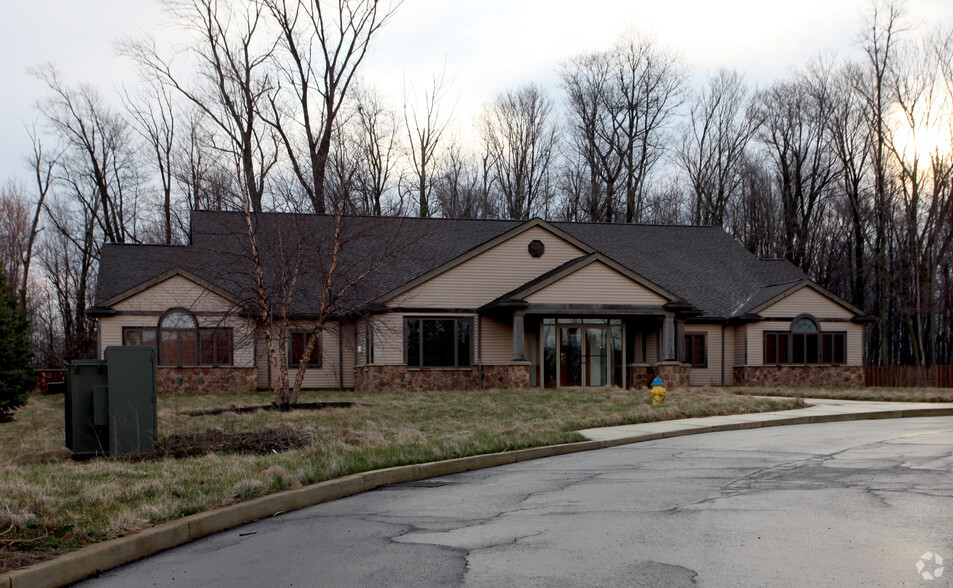 896 N Lexington Springmill Rd, Mansfield, OH for sale - Primary Photo - Image 1 of 1