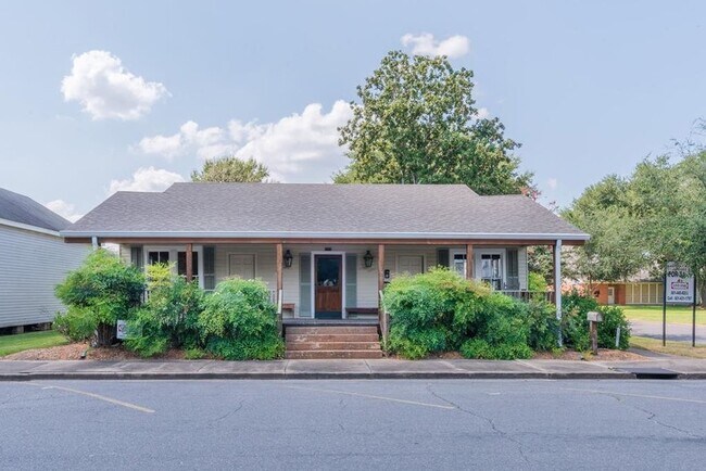 More details for 12 N Oak St, Vidalia, LA - Office for Sale
