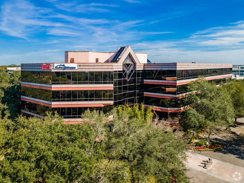 9950 Princess Palm Ave, Tampa, FL for lease - Building Photo - Image 1 of 20