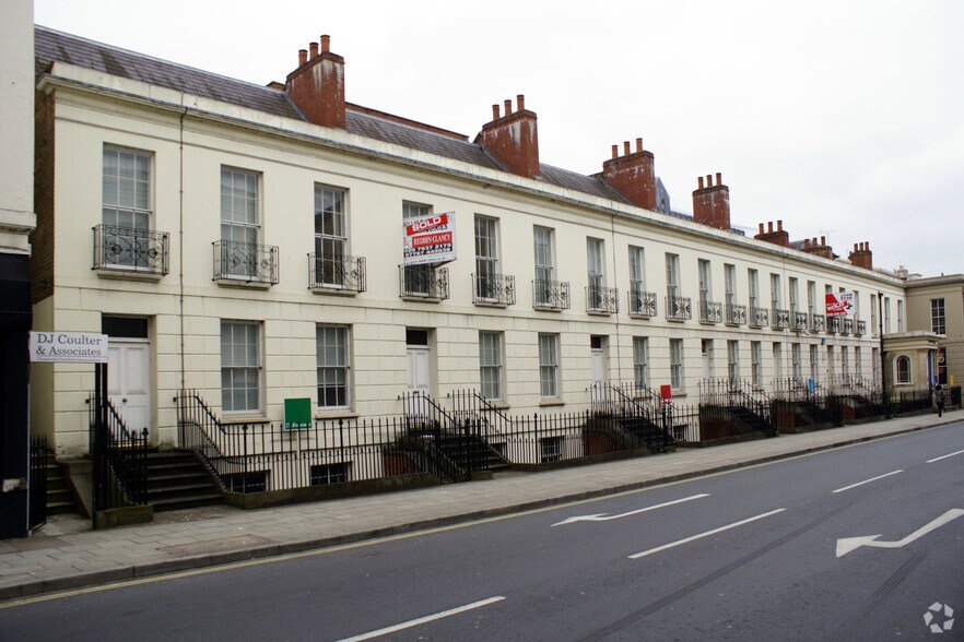 1-6 Clarence Para, Cheltenham à vendre - Photo du bâtiment - Image 2 de 2