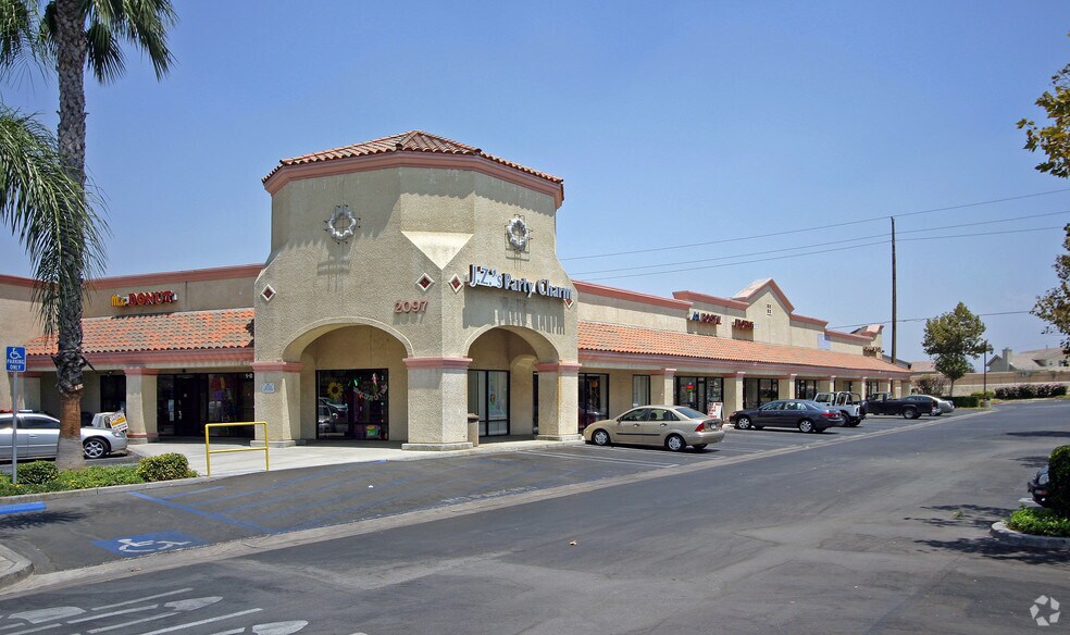 2005-2099 E Washington St, Colton, CA à louer - Autre - Image 3 de 7